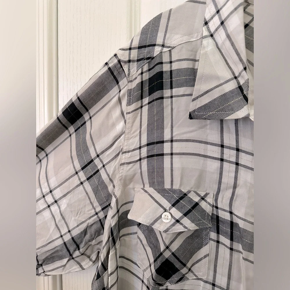 🖤TORRID Plaid Button-Front Longline Shirt Kimono with Side Slits NWT - Picture 8 of 12